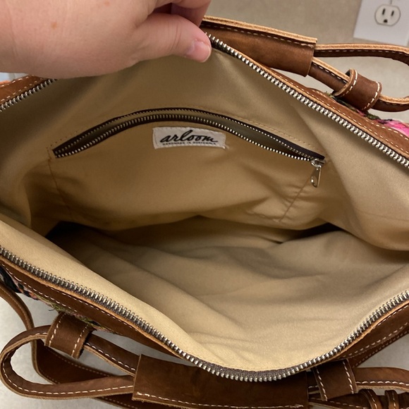 Guatemala multicolored carry-on suede – hand woven – tapestry bag - Picture 6 of 6